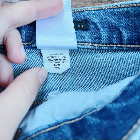 Banana Republic • Mid Rise Straight Jeans light wash black blue side stripe - Picture 6 of 9